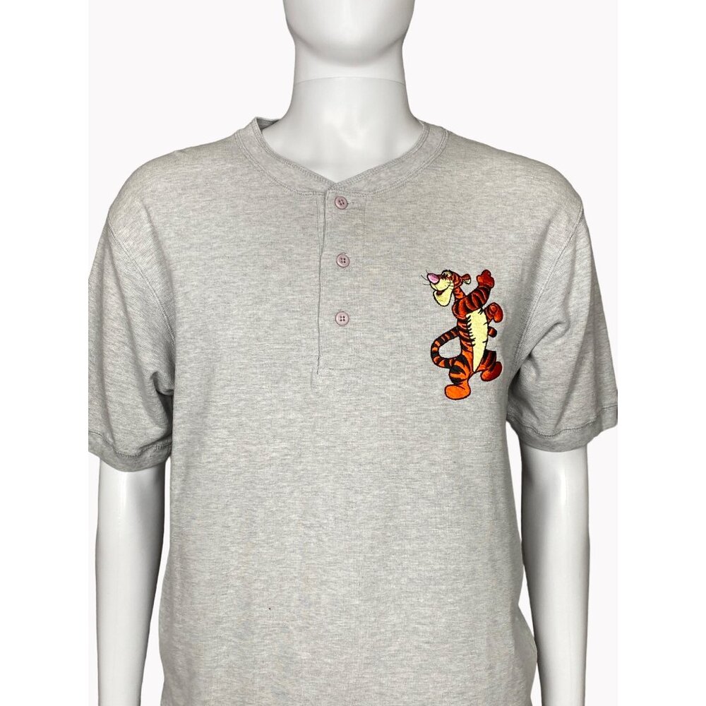 Vtg Disney Store Mens Medium Tigger Henley Shirt Embroidered 90s Short Sleeve